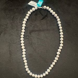 Gray Cultured Freshwater Pearl (7mm) 18" necklace set in sterling silver